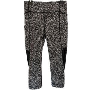 Lululemon Illumina Crop Leggings Black White Mesh Size 8 High Rise 21”